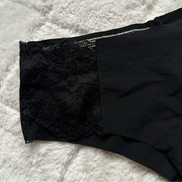 Victoria's Secret PINK | Black Seamless No Show Cheekster Panties | Size Medium - Picture 3 of 13